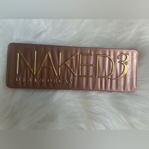 Urban Decay Naked3 Palette - eyeshadow palette